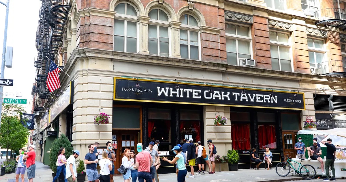 View of the White Oak Tavern sign